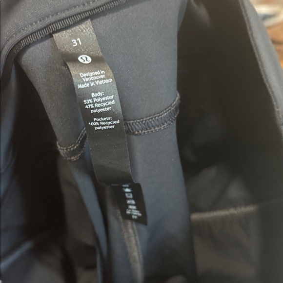 Lululemon ABC Slim-Fit 5 Pocket slim pants - Picture 3 of 3